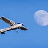 Le pilote a réussi à amerrir au large d'une plage de Fréjus. Les trois occupants sont saufs, mais traumatisés, selon la police. (image symbolique)